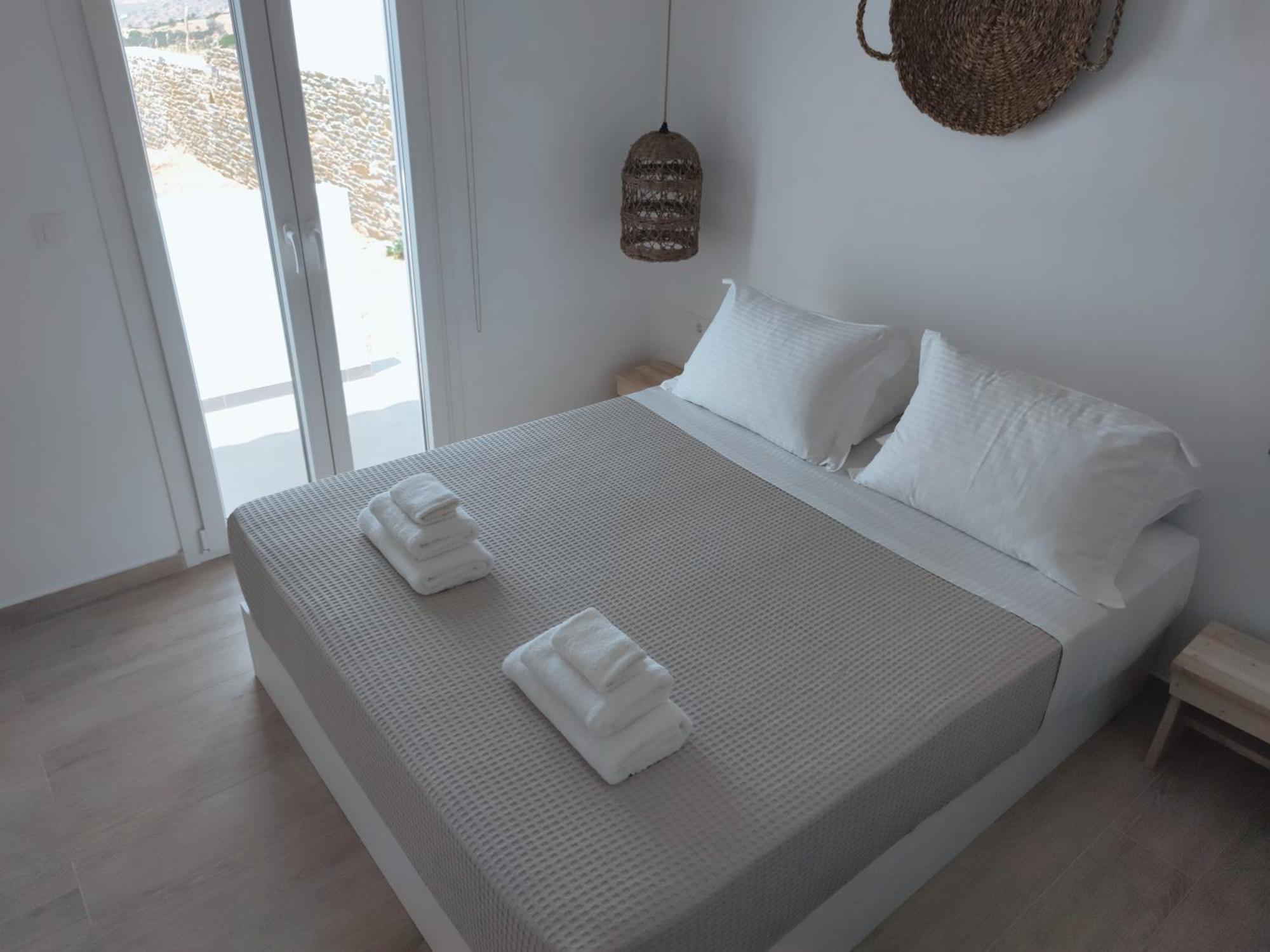 Eolia Luxury Andros Villa *